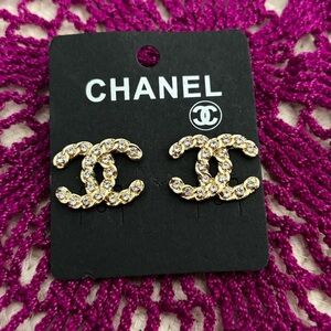 Gold Rhinestone Stud Earrings New!